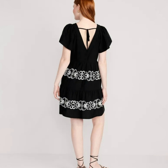 Old Navy Embroidered Boho Sundress - Picture 2 of 10